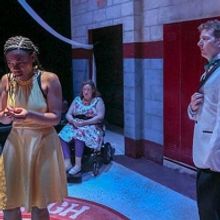 Theater Wit Extends Virtual Performances Of TEENAGE DICK Through May 3