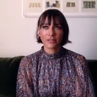 VIDEO: Rashida Jones Talks About Growing Up With Michael Jackson on JIMMY KIMMEL… Video