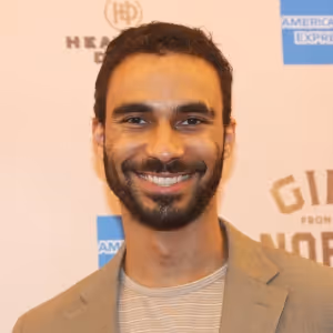 Austin Scott Joins the Cast of & JULIET Next Month