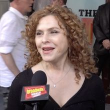 Video: Stars Hit the Red Carpet for Opening Night of THE COTTAGE