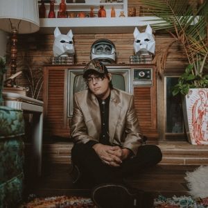 Stephen Wilson Jr. Releases 'søn of dad (deluxe)'