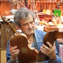 VIOLINS OF HOPE Comes to Canada