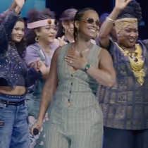 Video: Alicia Keys Surprises Audiences at HELL'S KITCHEN Opening in San Diego