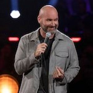 Video: Netflix Releases TOM SEGURA: SLEDGEHAMMER Trailer