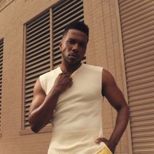 Review: Leslie Odom, Jr. Delivers Wonderful Blend of Standards, Show-Tunes and New Mu