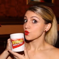 Wake Up With BWW 8/19: OSWALD Concert Starring Reeve Carney and Amy Spanger, and…