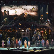 Cameron Mackintosh Says 'Utterly Different' LES MISÉRABLES Coming to NYC