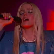 VIDEO: Reneé Rapp Performs Single 'In the Kitchen' on KIMMEL