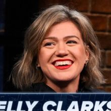 Kelly Clarkson Says Kellyoke Cover of 'Golden' Was Especially Hard to Sing