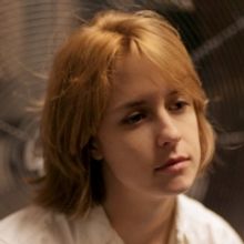 Avalon Emerson Shares New Single 'Karaoke Song'