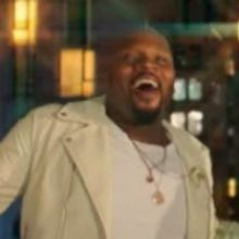 VIDEO: ALADDIN & LION KING Cast Members' Full 'Don't Stop Me Now' Performance