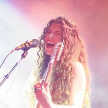 Hannah Wicklund Releases New Live Album & Troubadour Concert Film