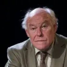 London Theatres Will Dim Their Lights to Honour Timothy West CBE