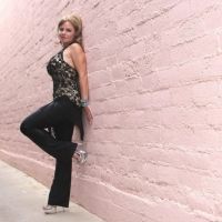 Feature: Kelly Vohnn Sings Barbra Streisand Brings Her Greatest Hits and Iconic Songs
