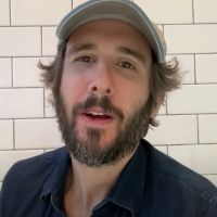 VIDEO: Josh Groban Sings 'The Rainbow Connection' #ShowerSongs in Honor of the Find…