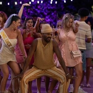 Video: Colman Domingo, Steve Carell, & More Star in THE FOUR SEASONS Teaser