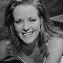 Theatre Life with Jenn Rapp