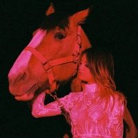 Dolly Ave Releases New Single 'Sit Still'