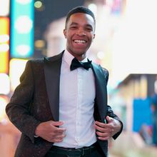 Broadway Producer Alexander Robertson Receives University of Hartford’s Early Caree