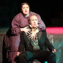 Review: THE TURN OF THE SCREW at West End Players Guild