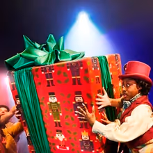 CHRISTMAS CAROL GOES WRONG to Make Australian Premiere at Sydney Opera House