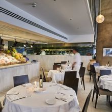 Review: ESTIATORIO MILOS in Midtown for Exquisite Pre and Post Theatre Dining