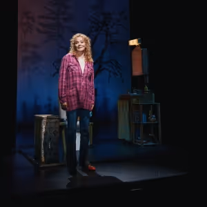 Jean Smart Out of CALL ME IZZY on Broadway Due to Knee Injury