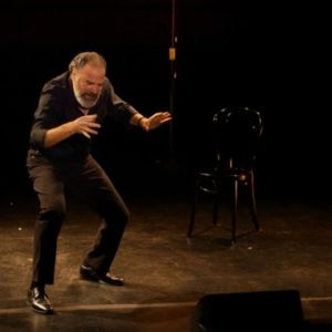 Review: MANDY PATINKIN IN CONCERT: BEING ALIVE Is Uncompromisingly Unique at…