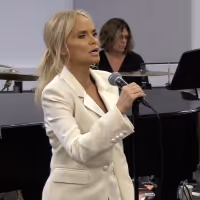 TV: Watch Broadway-Bound Kristin Chenoweth Belt Out 'The Man That Got Away' Video