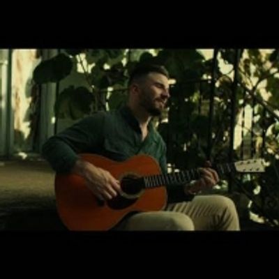 Sam Hunt Releases New Music Video for 'Breaking Up Was Easy In The 90's'