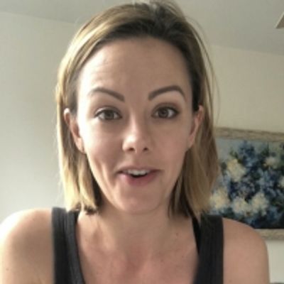 Living Room Concerts: MEAN GIRLS' Kate Rockwell Sings 'A Girl Could Use A Dog'