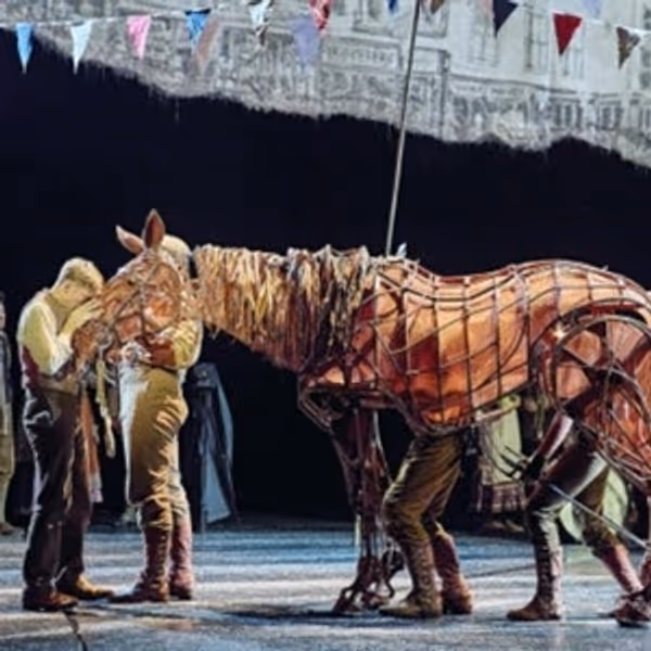 Full Cast Set for WAR HORSE Return at The National Theatre Photo