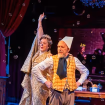 Review: DINNER FOR ONE at Jungle Theatre