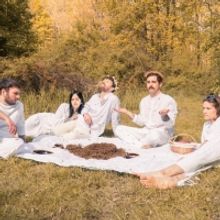 Motherfolk Share New Single 'head above water'