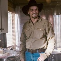 Video: Luke Grimes Stars in Sneak Peek Clip From MARSHALS Series Premiere