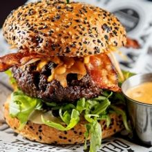  BWW Review: SIDE DOOR is Your Midtown East Go-To Restaurant