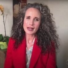 VIDEO: Andie MacDowell Says She Travels Around as a Bag Lady