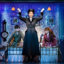 Review: MARY POPPINS at Crown Theatre