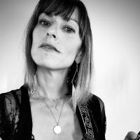 Award Winning Multi-Instrumentalist Sarah Blacker Returns To Club Passim