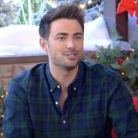 VIDEO: Jonathan Bennett Stars in Hallmark's First LGBTQ Holiday Movie, THE CHRISTMAS…