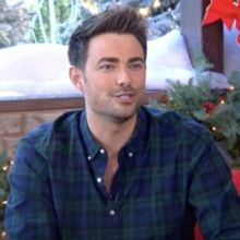VIDEO: Jonathan Bennett Stars in Hallmark's First LGBTQ Holiday Movie, THE CHRISTMAS 