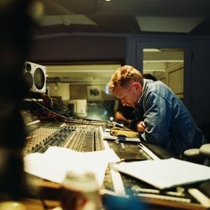 Video: Tyler Childers Shares Behind-the-Scenes Look at 'Snipe Hunter' Album