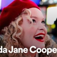 Amanda Jane Cooper to Release New Cover of 'Have Yourself A Merry Little Christmas'