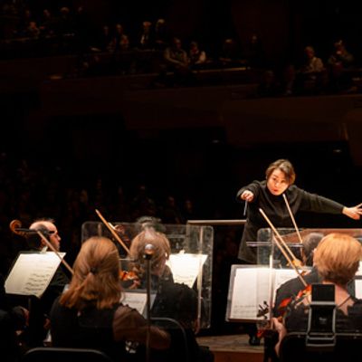 Review: XIAN CONDUCTS BEETHOVEN 9 at Benaroya Hall