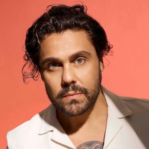 Dan Sultan Shares Single 'Fortress' Featuring Julia Stone