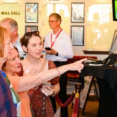 Raue Center to Host 8th Annual 6x6 Project Art Auction & Exhibition