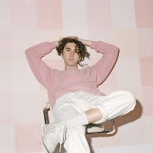 Boy Willows Shares 'Yello House' From 'BANGS' EP