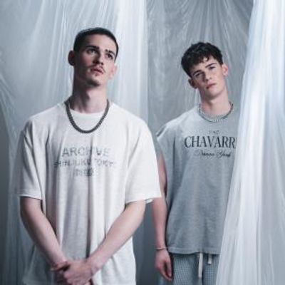 Photos: Max & Harvey Release 'Overthinking' Ahead of IN A DECADE UK Tour