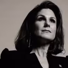 Wake Up With BWW 5/11: Stephanie J. Block in SUNSET BOULEVARD, and More!