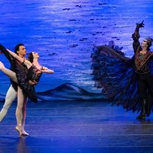 Review: SWAN LAKE at Century II Concert Hall